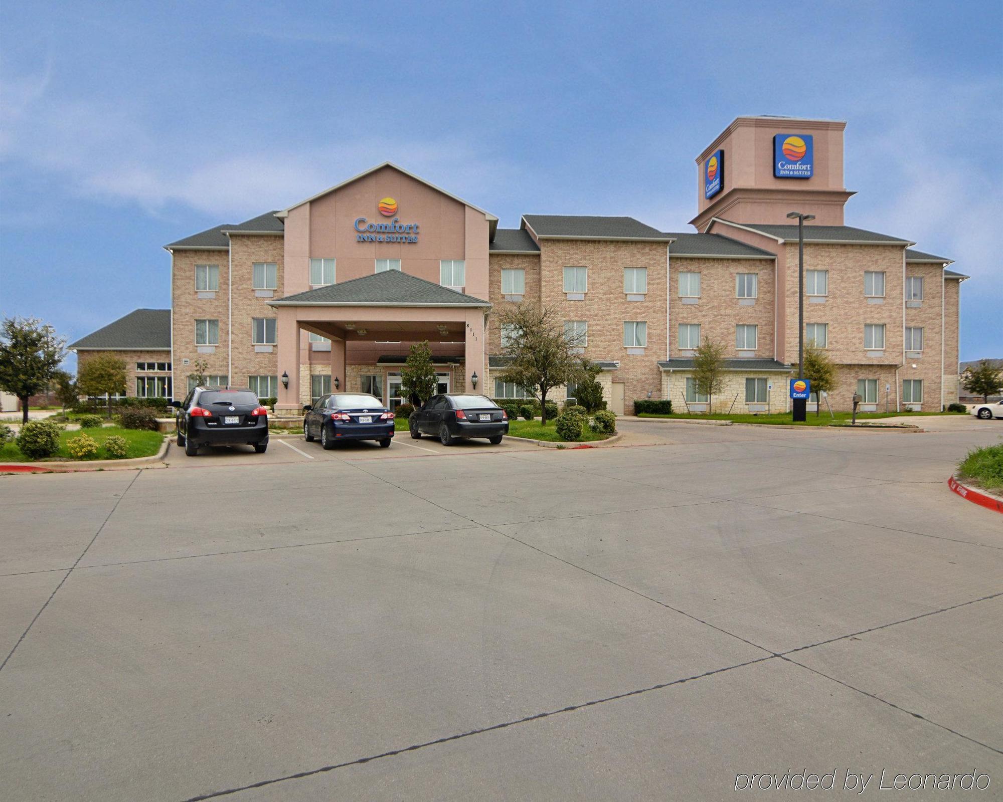 Comfort Inn & Suites Near Lake Lewisville Corinth Exterior photo